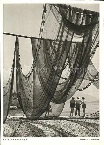 AK / Ansichtskarte Fischerei Fischernetze Foto Werner Schmoelcke  Kat. Handwerk