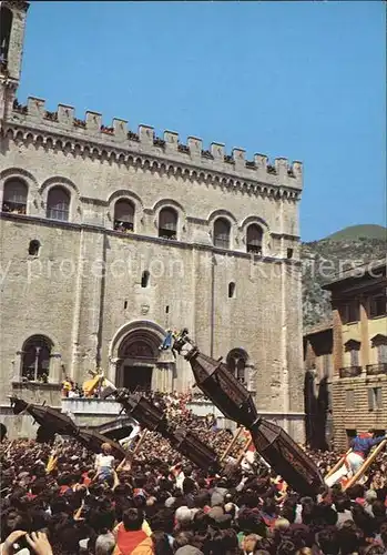 AK / Ansichtskarte Gubbio Alzata del Ceri 15 Maggio Kat. Italien