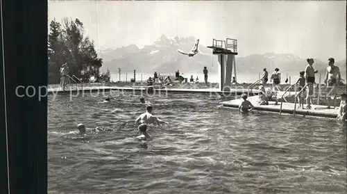 AK / Ansichtskarte Leysin Piscine au fond les Dents du Midi Freibad Alpenblick Kat. Leysin