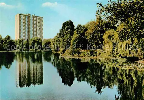 AK / Ansichtskarte Spandau Suedpark See Wasserspiegelung Hochhaus Kat. Berlin