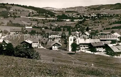 AK / Ansichtskarte Steibis Teilansicht Bergdorf mit Kirche Allgaeuer Alpen Kat. Oberstaufen