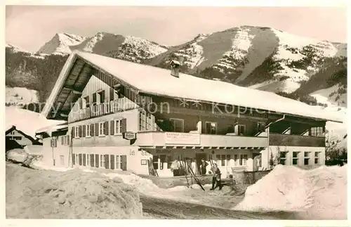 AK / Ansichtskarte Steibis Gasthof Pension Goldenes Kreuz mit Hochgrat Rindalphorn Allgaeuer Alpen Kat. Oberstaufen