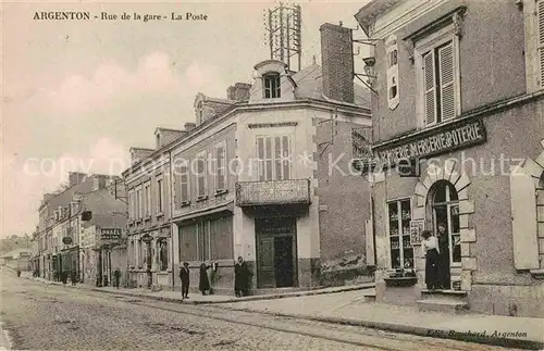 AK / Ansichtskarte Argenton sur Creuse Rue de la gare La Poste Kat. Argenton sur Creuse