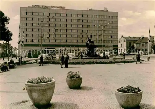 AK / Ansichtskarte Schwerin Mecklenburg Hotel Stadt Schwerin  Kat. Schwerin