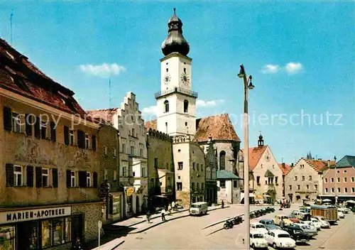 AK / Ansichtskarte Cham Oberpfalz Marktplatz Parkplatz Kirche Kat. Cham