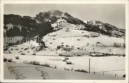 AK / Ansichtskarte Zweisimmen Winterpanorama Rinderberg und Hornberg Kat. Zweisimmen