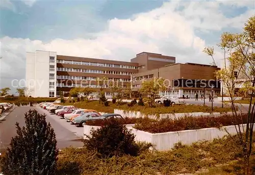 AK / Ansichtskarte Karlsruhe Baden St Vincentius Krankenhaus Parkplatz