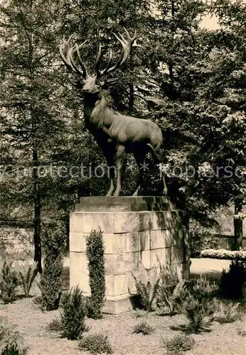 AK / Ansichtskarte Grillenburg Hirsch Skulptur am Elsa Fenske Kurheim Kat. Tharandt