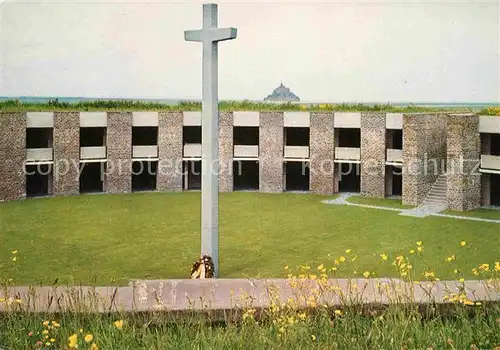 AK / Ansichtskarte Friedhof Deutscher Soldatenfriedhof Mont de Huisnes  Kat. Tod