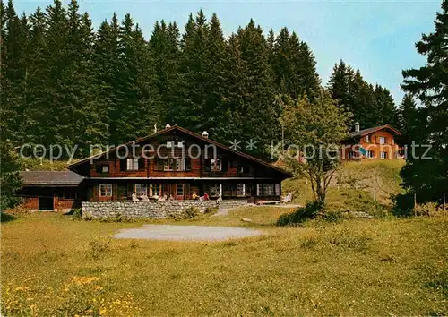 AK / Ansichtskarte Braunwald GL Berghaus Hahnenbuehl und Berghaus Wettstein Kat. Braunwald