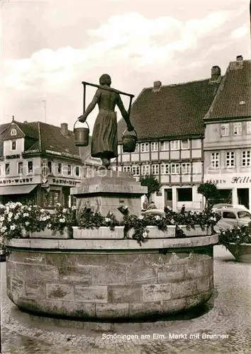 AK / Ansichtskarte Schoeningen Markt Brunnen Kat. Schoeningen