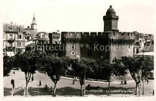 AK / Ansichtskarte Perpignan Castillet et la Place Kat. Perpignan