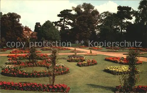 AK / Ansichtskarte Bury St Edmunds The Abbey Gardens