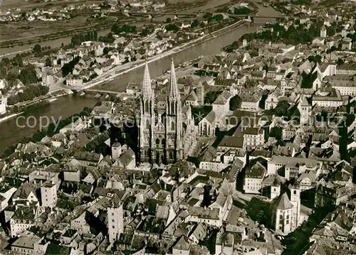 AK / Ansichtskarte Regensburg Donau Fliegeraufnahme Dom Neupfarrplatz Kat. Regensburg