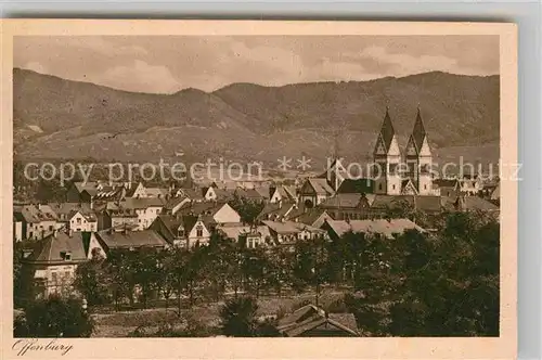 AK / Ansichtskarte Offenburg Stadtbild mit Dreifaltigkeitskirche Schwarzwald Kat. Offenburg