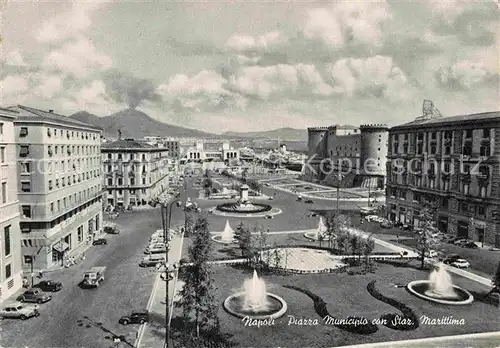 AK / Ansichtskarte Napoli Neapel Piazzia Municipio con Stazione Marittima Rathausplatz Kat. Napoli