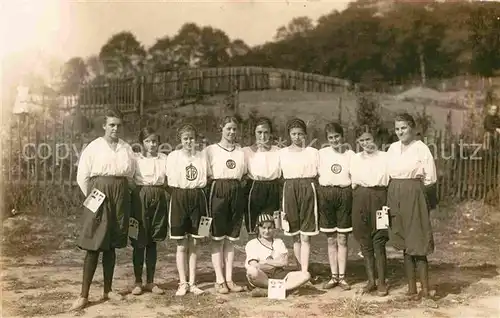 AK / Ansichtskarte Dresden Sportfrauengruppe Kat. Dresden Elbe