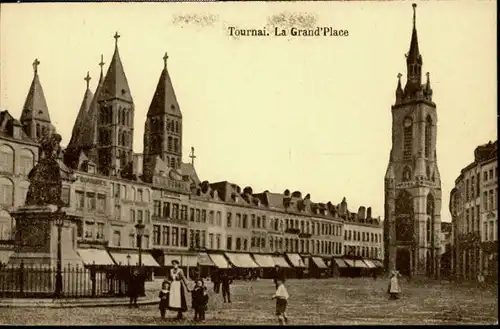 Tournai Tournai Grand Place * /  /