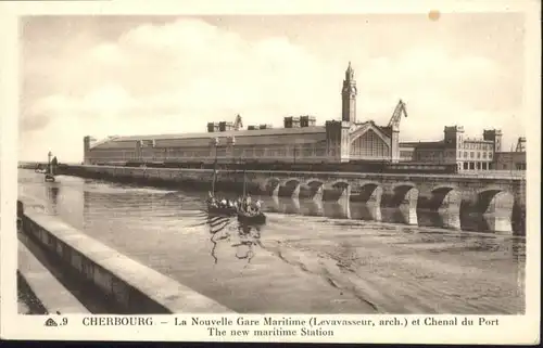 Cherbourg Nouvelle Gare Maritime Chenal Port *