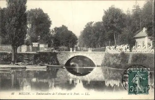 Melun Embarcadere de l'Almont le Pont x