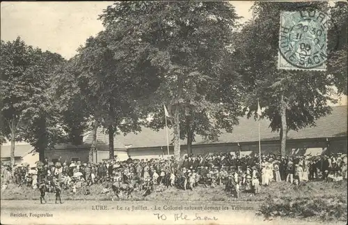 Lure 14 Juillet Colonel Saluant Devant Tribunes x