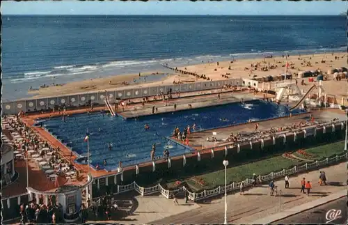 Trouville Reine Plage Piscine *