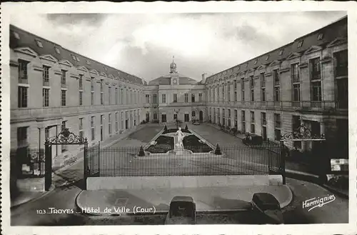 Troyes Hotel-de Ville /  /