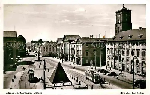 Foto Kellner Rolf Nr. 8087 Karlsruhe Marktplatz Pyramide Kat. Fotografie