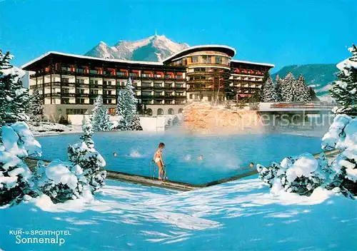 AK / Ansichtskarte Sonthofen Oberallgaeu Kurhotel Sporthotel Sonnenalp Thermalbad Winterpanorama Kat. Sonthofen