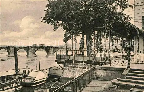 AK / Ansichtskarte Dresden Hotel Bellevue Hotelgarten Alte Bruecke Kat. Dresden Elbe