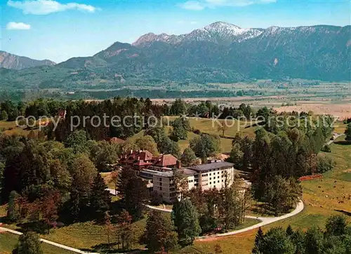 AK / Ansichtskarte Murnau Jugendkurheim Hochried Alpenpanorama Fliegeraufnahme Kat. Murnau a.Staffelsee