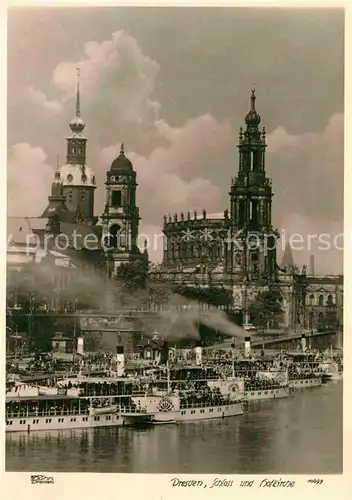 AK / Ansichtskarte Foto Hahn Nr. 10699 Dresden Schloss Hofkirche Seitenraddampfer Laubegast Kat. Fotografie