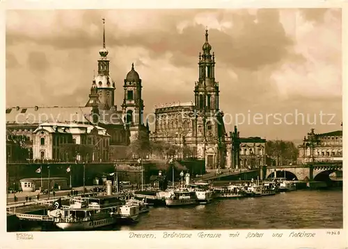 AK / Ansichtskarte Foto Hahn Nr. 10928 Dresden Bruehlsche Terrasse Schloss Hofkirche  Kat. Fotografie