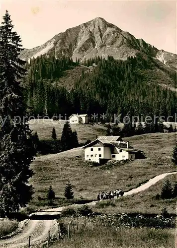 AK / Ansichtskarte Hirschegg Kleinwalsertal Vorarlberg Ferienheim Margarethenhoehe  Kat. Mittelberg