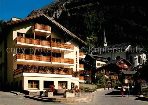 AK / Ansichtskarte Leukerbad Dorfstrasse mit Volksheilbad Kat. Loeche les Bains