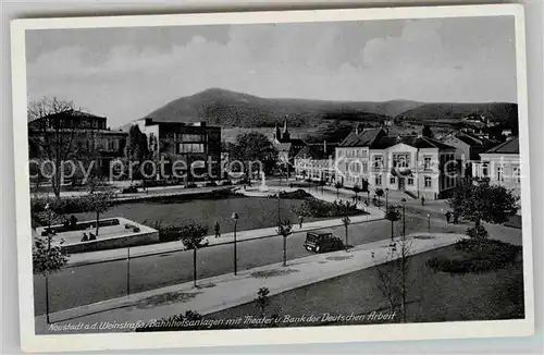 AK / Ansichtskarte Neustadt Weinstrasse Bahnhofsanlagen mit Theater und Bank der Dt Arbeit Kat. Neustadt an der Weinstr.