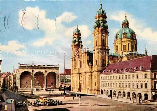 AK / Ansichtskarte Muenchen Theatinerkirche Kat. Muenchen