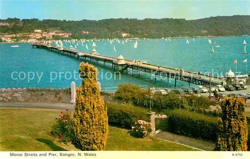 AK / Ansichtskarte Bangor Wales Menai Straits and Pier Kat. Cardiff