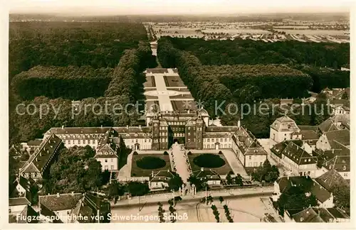 AK / Ansichtskarte Schwetzingen Fliegeraufnahme Schloss Kat. Schwetzingen