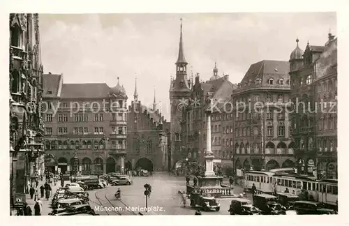 AK / Ansichtskarte Muenchen Marienplatz Kat. Muenchen