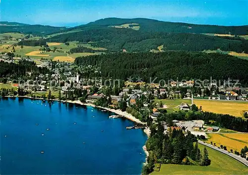 AK / Ansichtskarte Titisee Neustadt Fliegeraufnahme Seepartie Kat. Titisee Neustadt