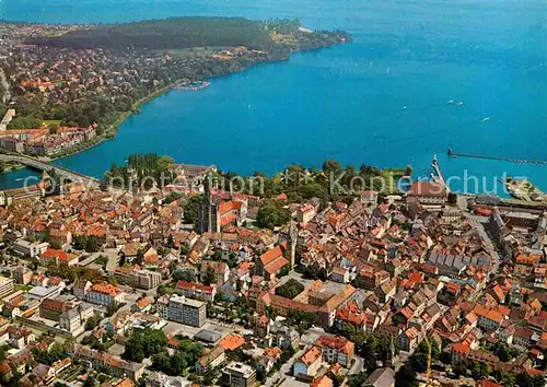 AK / Ansichtskarte Konstanz Bodensee Fliegeraufnahme Seepartie mit Hafen Kat. Konstanz