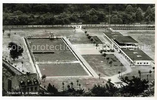 AK / Ansichtskarte Neustadt Haardt Stadion  Kat. Neustadt an der Weinstr.