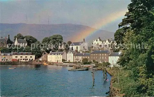 AK / Ansichtskarte Portree Haeuserpartie am Ufer Regenbogen Kat. Skye & Lochalsh