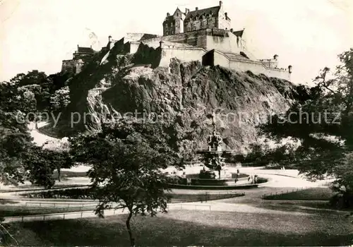 AK / Ansichtskarte Edinburgh Castle from Princes Street Gardens Kat. Edinburgh