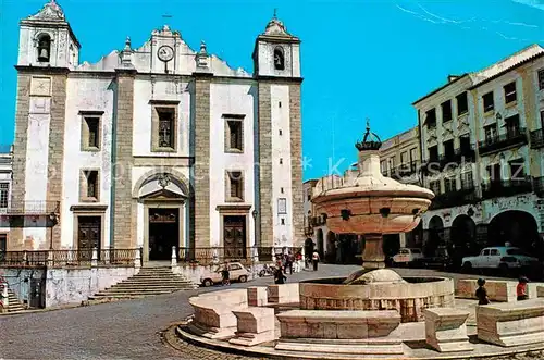 AK / Ansichtskarte Evora Praca do Geraldo e Igreja de Santo Antao Platz Brunnen Kirche Kat. Evora