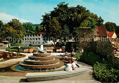 AK / Ansichtskarte Bad Orb Springbrunnen mit Stadtmauer Kat. Bad Orb