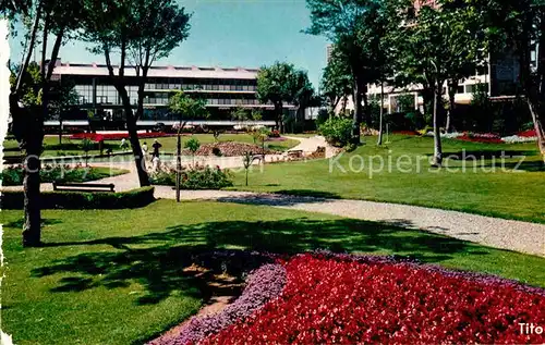 AK / Ansichtskarte Royan Charente Maritime Jardin du Palais des Congres Kat. Poitiers Charentes