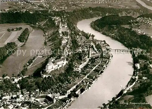 AK / Ansichtskarte Burghausen Oberbayern Fliegeraufnahme 