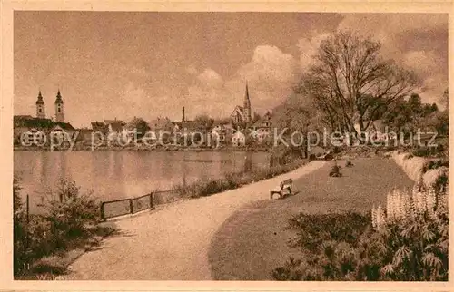 AK / Ansichtskarte Bad Waldsee Stiftskirche Stadtsee Evangelische Kirche Kat. Bad Waldsee